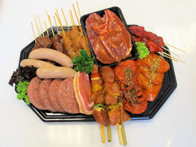 boucherie-LA CRAU-min_bbq_butcher_shop_supermarket_meal_party-766127